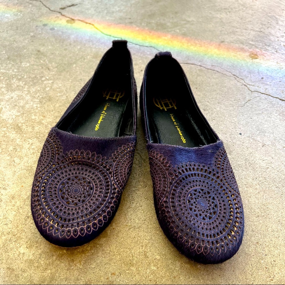 House of Harlow 1960 Cut Out Cow Hide Flats Size 38